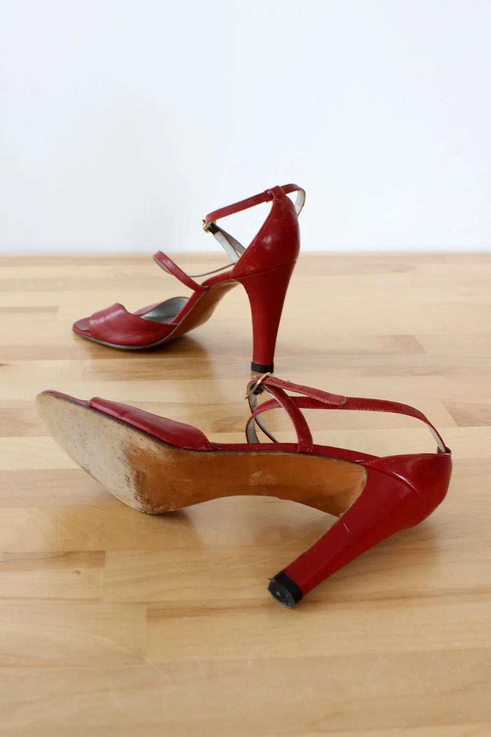 Amalfi Cranberry Dancing Heels 5.5