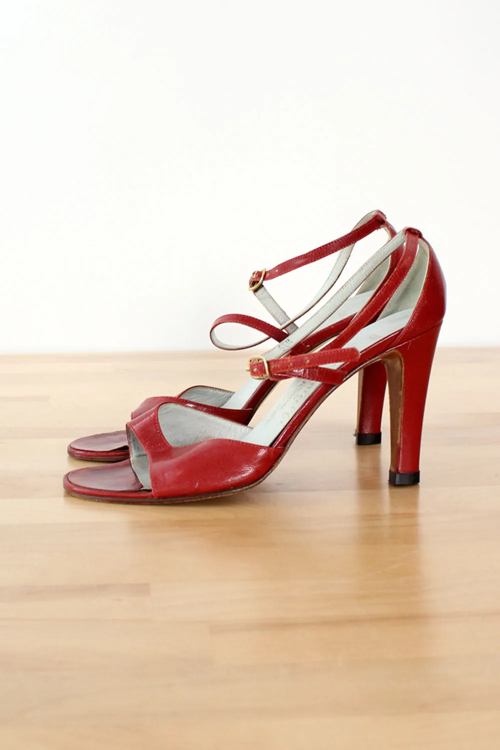 Amalfi Cranberry Dancing Heels 5.5