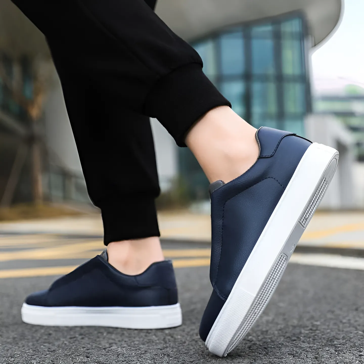 Bernardo - Chic Sneakers