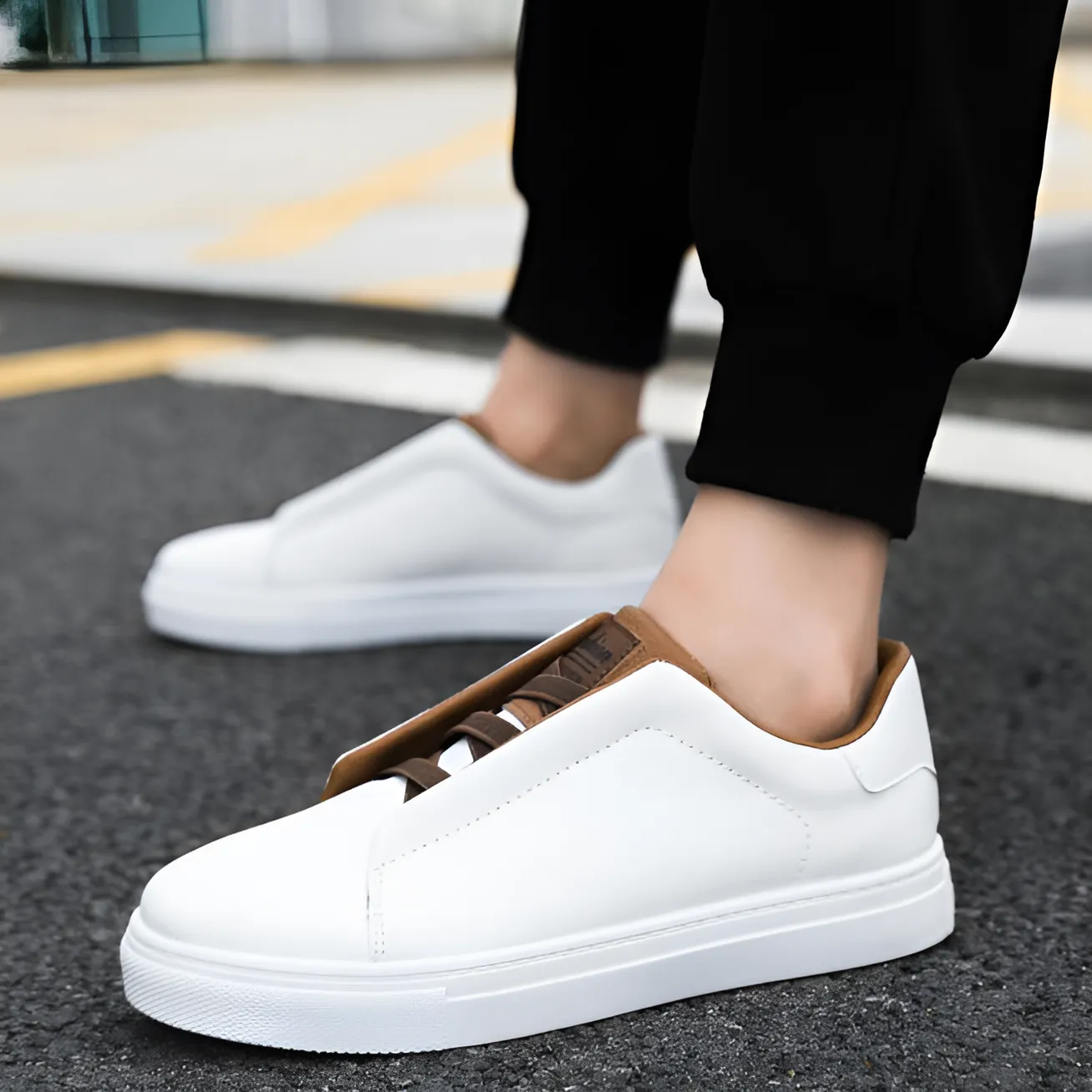 Bernardo - Chic Sneakers