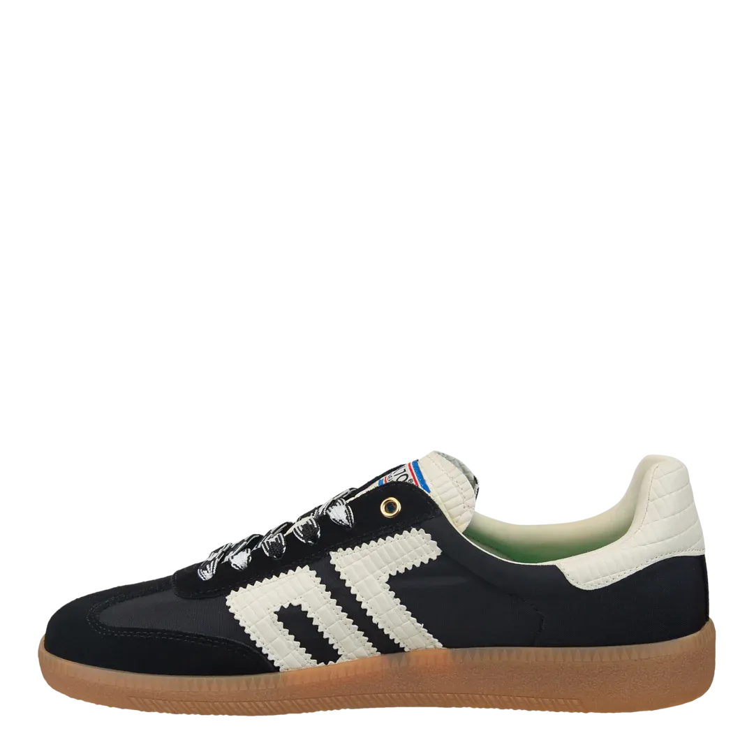 Ghost Sneaker - Black
