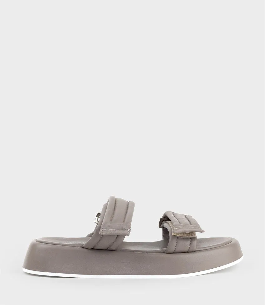 HAMLET Quilted Strap Slide on Unit in Taupe
