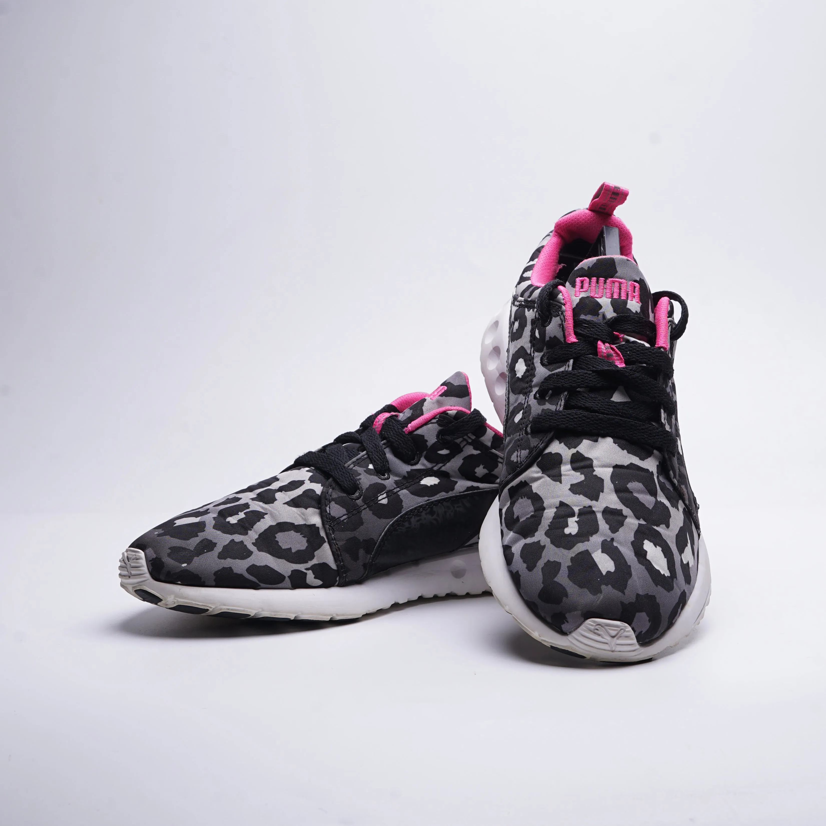 Puma Love Athletic Women Runner
