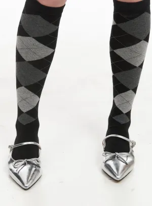 Ribbon Glossy Strapped Flats IJ530
