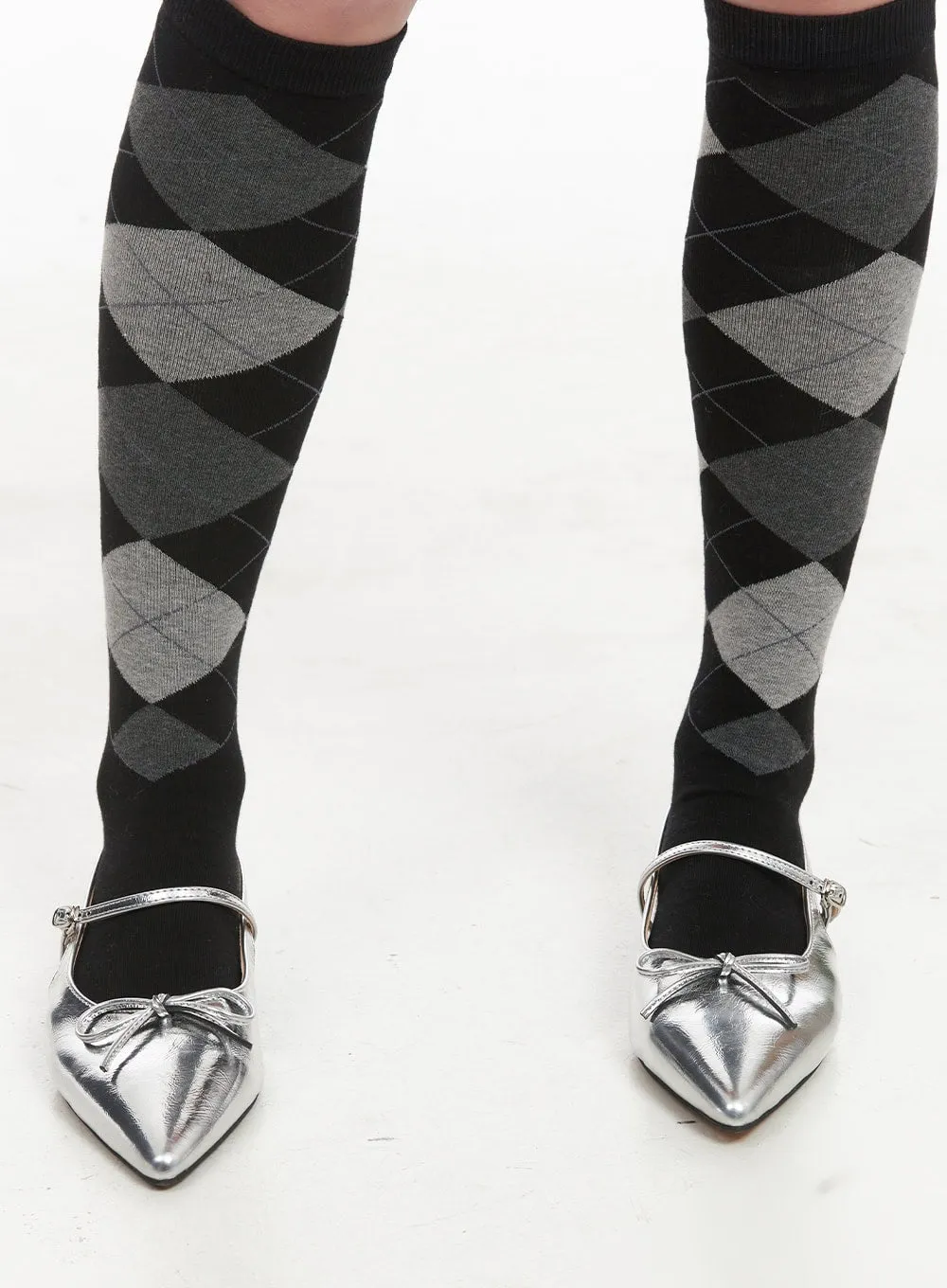 Ribbon Glossy Strapped Flats IJ530