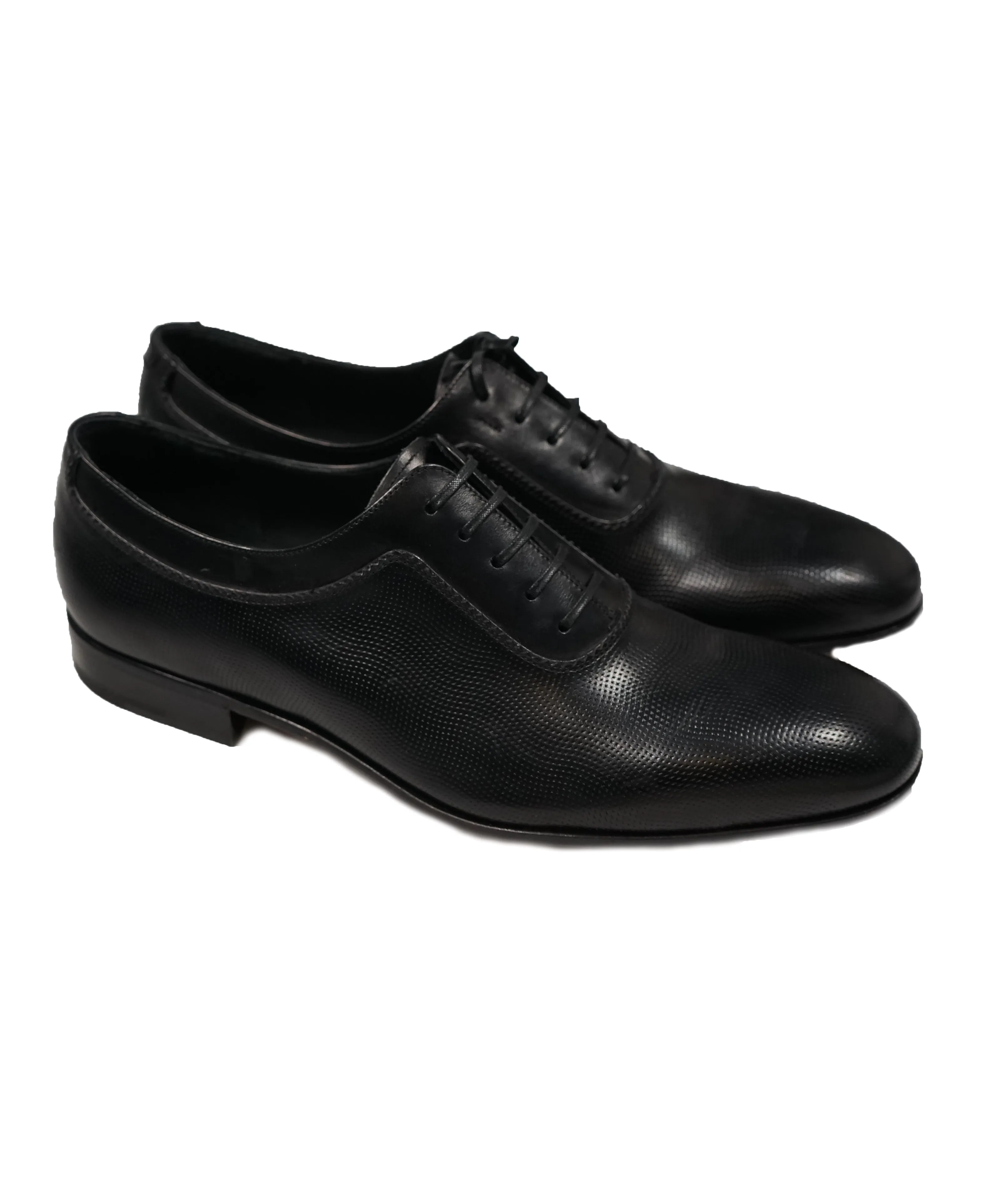 SALVATORE FERRAGAMO - "FARNESE" Textured Black Oxfords - 8D