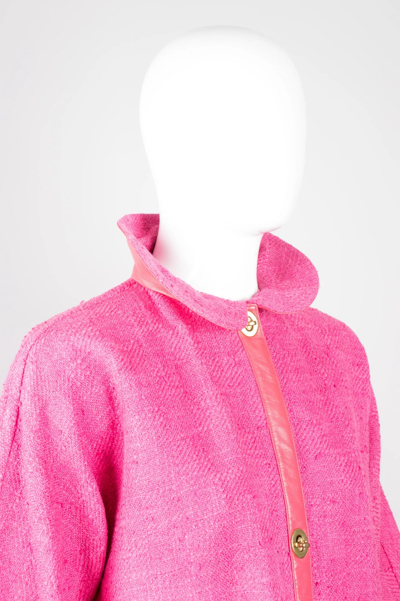 Turnlock Swing Coat