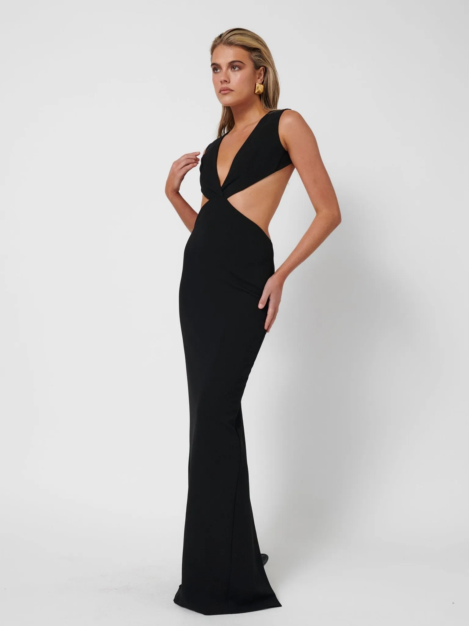 VALENCIA GOWN - BLACK